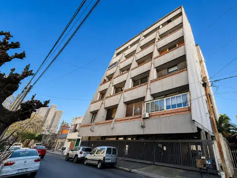 DEPARTAMENTO EN VENTA LANUS 4 AMB EN DOS PLANTAS