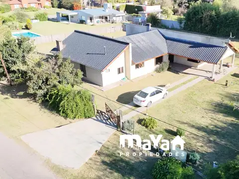 CASA EN VENTA - BARRIO SANTA MARIA ESCOBAR