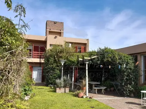 MAGNIFICA PROPIEDAD en el centro de Marcos Paz  Roca 73