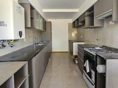 Departamento 4 ambientes con 3 baños