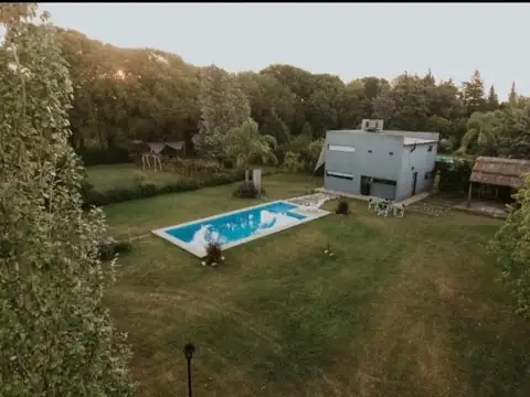 VENTA CASA QUINTA PARQUE PILETA LOFT GRAL SAVIO