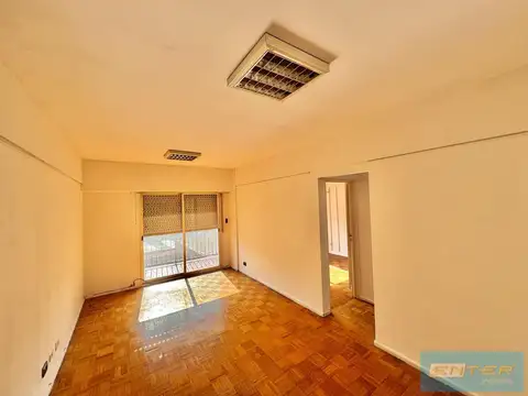 Departamento en venta 3 ambientes con dependencia Balvanera Luminoso!