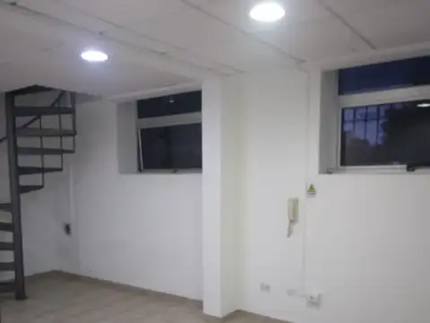 Oficina en Alquiler en Centro  - Campana, $ 550.000