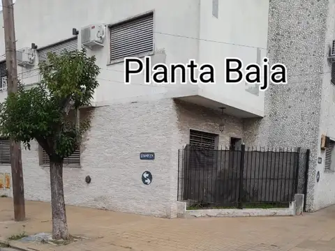 Posadas 100, Piso PB