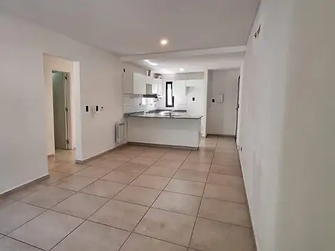 Departamento en Alquiler en Godoy Cruz, $ 715.000