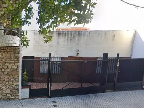 VENTA Casa 2 dorm.+Comodin # Centeno 720