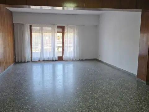 Galpon en Venta en Caseros, USD 170.000