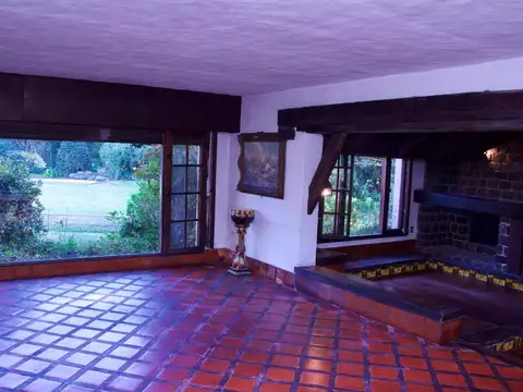 CASA, VENTA, EN VILLA DE MAYO,- 6 AMB. y PILETA