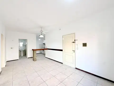 Departamento 3 ambientes en venta en lujan centro planta baja con cochera