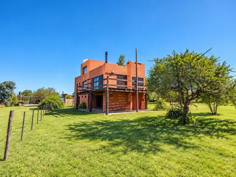 Barrio del Lago 100