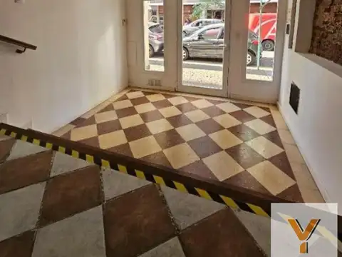 Casa 5 ambientes con 2 baños