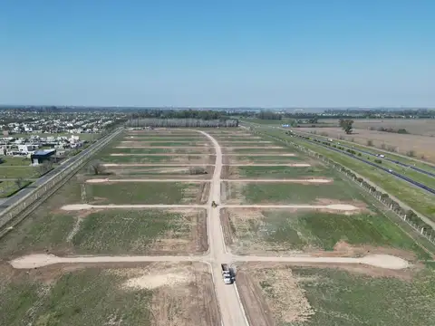 Av. Fuerza Aerea al 5100 Funes