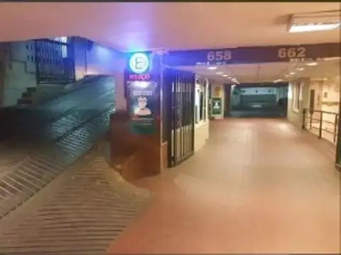 7 cocheras en venta. Pleno Centro de CABA