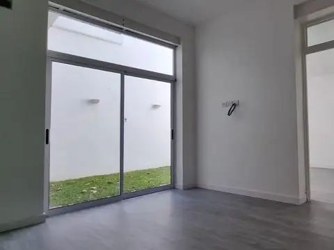 Depto Tipo Casa 3 ambientes con 1 baño