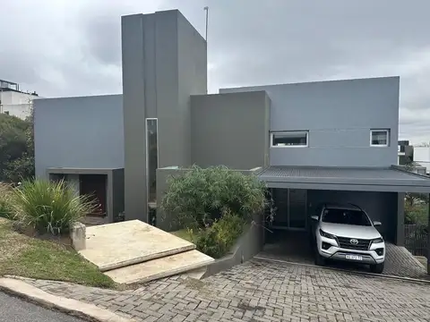 Casa en Avenida los Alamos 1100