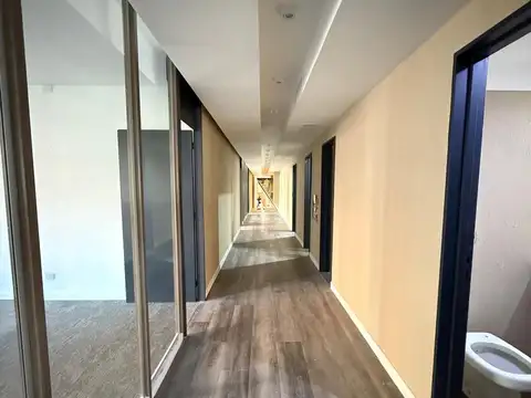 Oficina en Alquiler al Norte