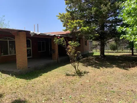 Casa 2 ambientes con 1 baño