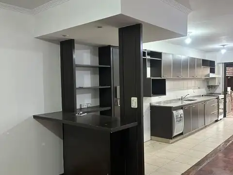Departamento 4 ambientes con 2 baños