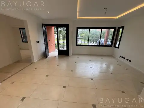 Casa en Venta al Oeste