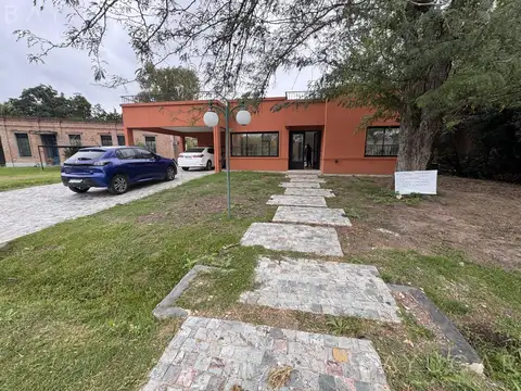Casa 6 ambientes con 3 baños