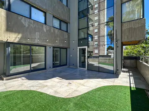 VENTA / PERMUTA Departamento 3 dormitorios con patio de uso exclusivo, Echesortu, Rosario