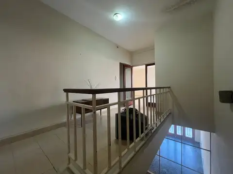 Casa 12 ambientes con 1 baño