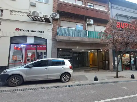 VENTA Local Retiro / Plaza San Martín 413 m² (200 P. B. 213 Subsuelo) Apto Todo Destino