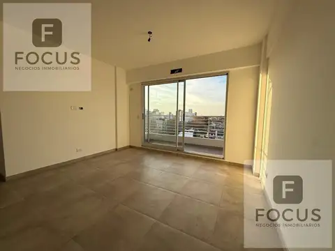 Venta Depto Semipiso 2 Amb c/Balcón en Caseros!