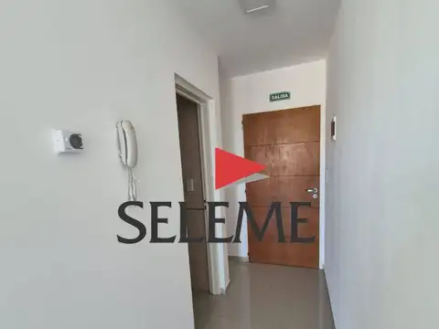 Oficina en Alquiler en Neuquén, $ 800.000