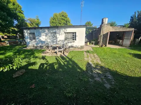 Casa 4 ambientes con 1 baño