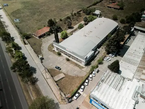 GALPÓN EN AV PARAGUAY