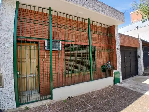 Casa en venta en Caseros