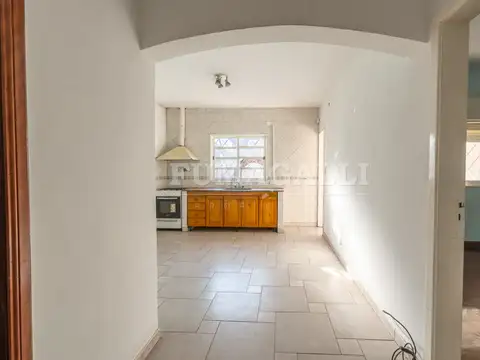 Depto Tipo Casa en Alquiler en Munro, $ 900.000