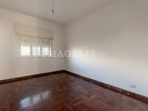 Depto Tipo Casa en Alquiler de 3 ambientes