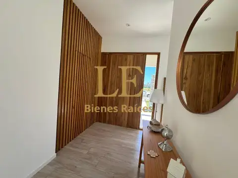Casa en Venta en El Naudir, USD 335.000