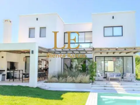 VENTA DE CASA EN EL NAUDIR