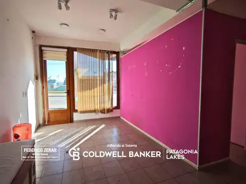 OFICINA / LOCAL en primer piso en ALQUILER