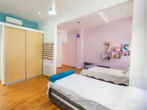 Casa 5 ambientes con 4 baños