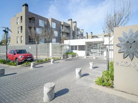 San Isidro, Departamento 3 ambientes en venta en Pasionaria Martinez, planta baja con patio