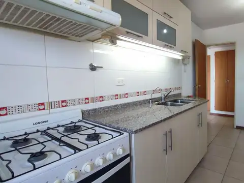 Departamento en Alquiler con 1 cocheras