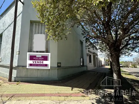 MORENO 148 ESQUINA LUGONES