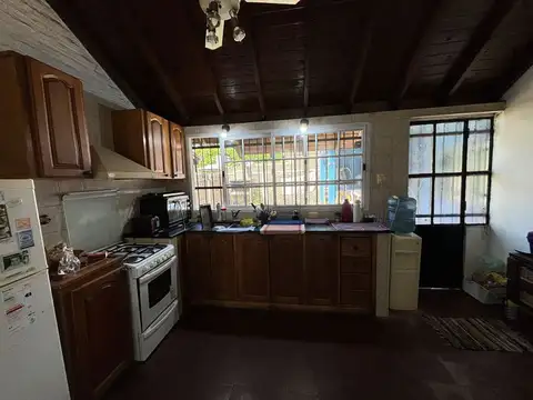 Casa en Venta en José Mármol, USD 140.000