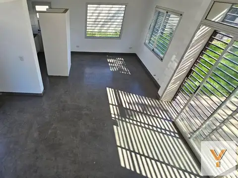 Casa 3 ambientes con 2 baños