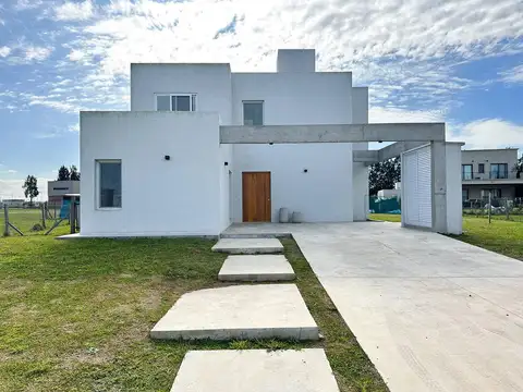 Casa de 5 ambientes A ESTRENAR en barrio cerrado San Simón, Canning Village. Ezeiza.