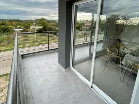 Departamento 4 ambientes con 2 baños