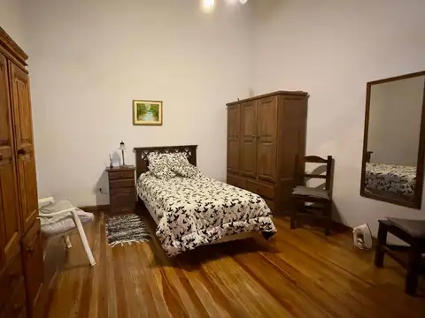 CASA REMODELADA DE PASILLO EN VENTA BARRIO MARTIN