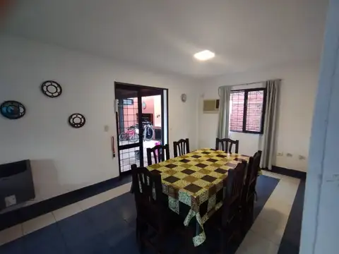 Casa en Alquiler de 3 dormitorios