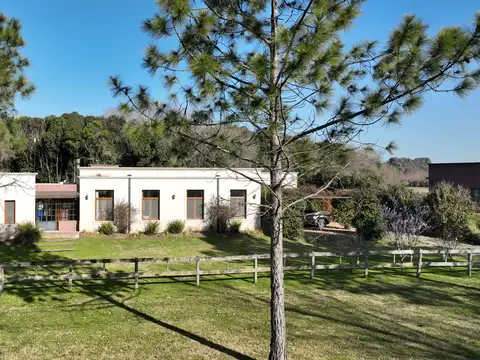 Casa con Bosque y Pileta en El Malacate
