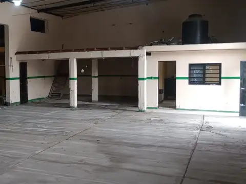 Galpon en Alquiler en La Plata, $ 2.000.000