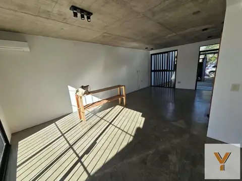 Depto Tipo Casa en Alquiler en La Plata, $ 900.000